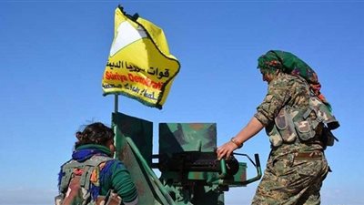 السعودية تستثني عمال النفط من 