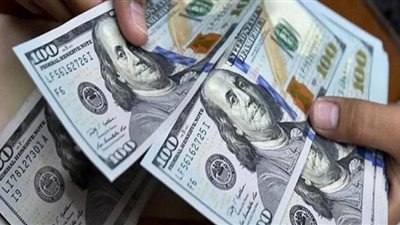 بنكا القاهرة ومصر يرفعان سعرالدولار قرشًا واحدًا
