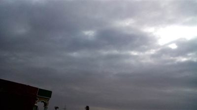 غيوم كثيفة تغطي سماء أسيوط ورفع درجة الاستعداد تحسبًا لسقوط سيول
