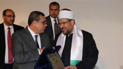 وزير الأوقاف يشهد فعاليات مؤتمر