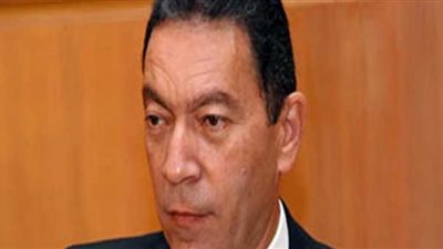 بالصورة.. هانى الناظر يقدم نصائح طبية للتعامل مع العاصفة الترابية