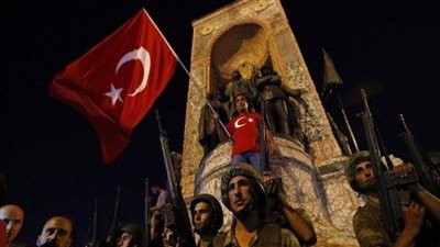المحاولة الانقلابية تكلف الاقتصاد التركي 90 مليار يورو