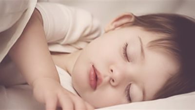 القيلولة تساعد في تحسين المهارات اللغوية للأطفال