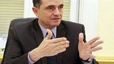 نائب وزير التعليم يضبط حالتي غش في امتحانات الدبلومات