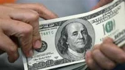 البنك الأهلي يرفع سعر الدولار قرشًا
