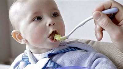 دراسة: إطعام الأطفال زبدة المكسرات تقيهم من الحساسية المميتة