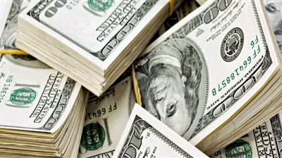 استقرار سعر صرف الدولار الأمريكي في البنوك