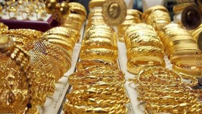 إجازات الصاغة تفرض استقرارا نسبياً على أسعار الذهب