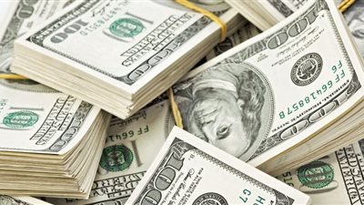 البنوك الرئيسية تخفض سعر صرف الدولار اليوم