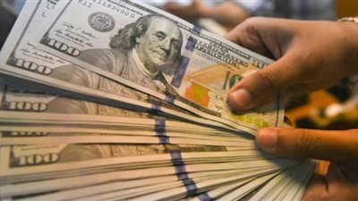بنك القاهرة يرفع سعر الدولار