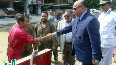 بالفيديو.. مدير أمن القاهرة يقود عملية إنقاذ النزهة من كارثة بعد كسر ماسورة الغاز الرئيسية