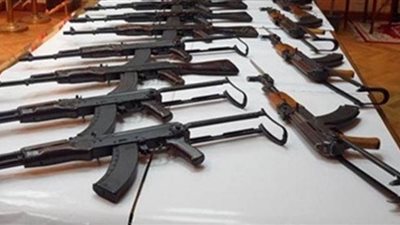 إصابة تاجر سلاح وهروب آخر في مطاردة أمنية بالقليوبية